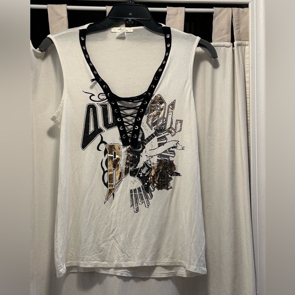 Gaze USA lace front sleeveless foil shimmer design top size small